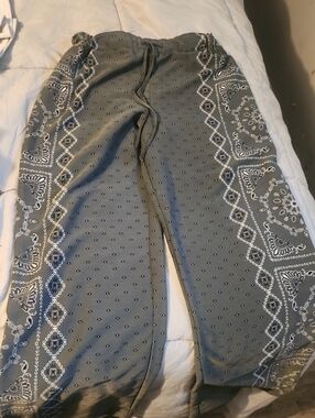 Dynamite Grey Bandana Print Drawstring Pants